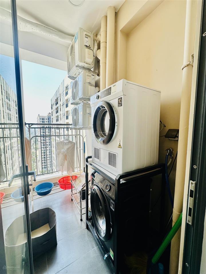 Cho thuê căn hộ 3 phòng ngủ full nội thất giá 9tr