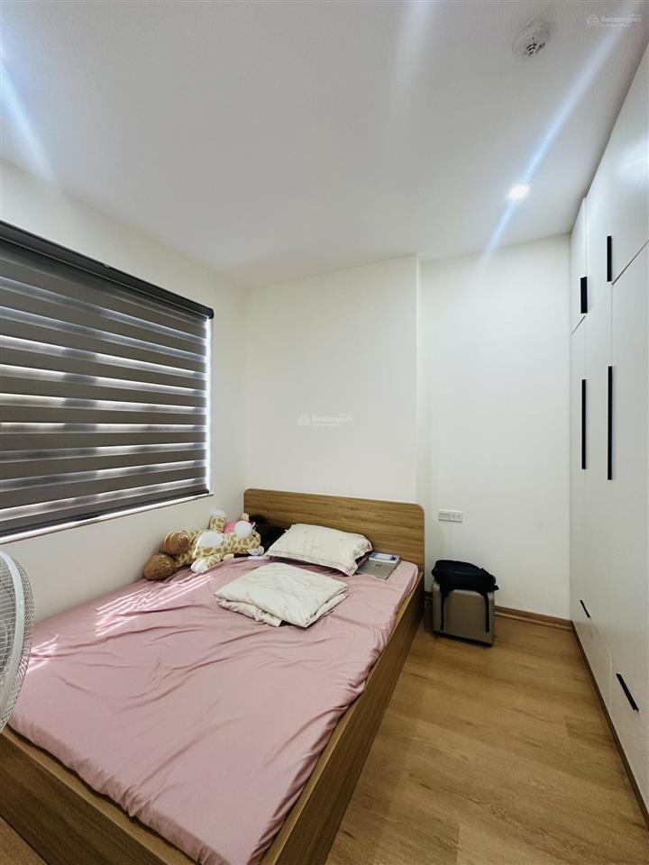 Cho thuê căn hộ 3 phòng ngủ full nội thất giá 9tr