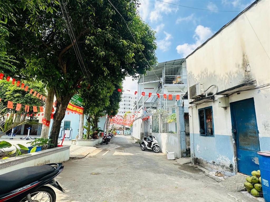 Chỉ 70tr,m2 cho dãy trọ, góc2mt, 165m2, ngang 8m,hẻm xe tải, ngay đh ngân hàng, thu nhập 30tr,tháng