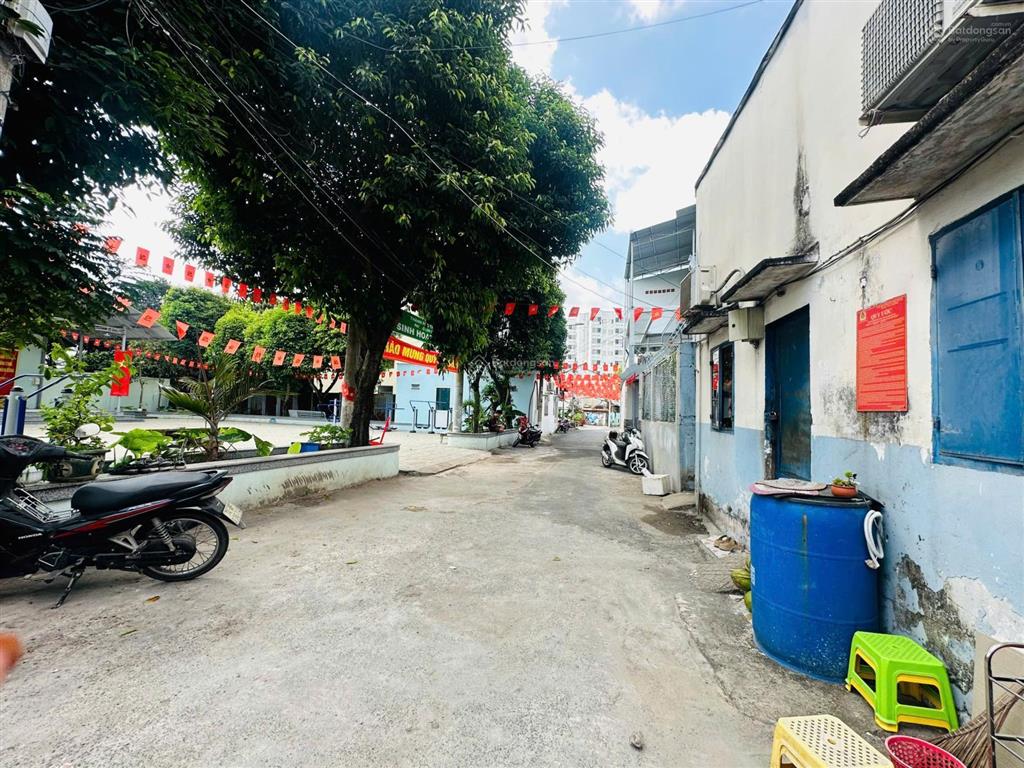 Chỉ 70tr,m2 cho dãy trọ, góc2mt, 165m2, ngang 8m,hẻm xe tải, ngay đh ngân hàng, thu nhập 30tr,tháng