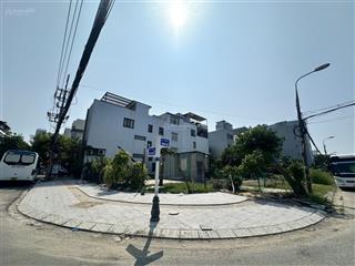Bán lô góc chính hữu và đông kinh nghĩa thục (dt125,8m) giá 25tỷ.