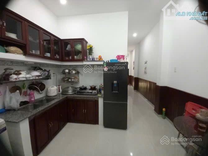 Bán nhà đỗ huy uyển thiết kế rất thoáng 100m ngang 5m chỉ 12 tỷ 300 tl