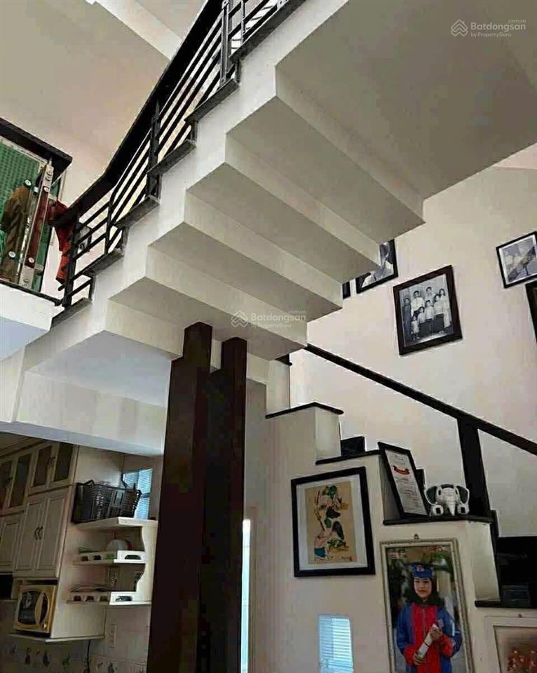 Bán nhà đỗ huy uyển thiết kế rất thoáng 100m ngang 5m chỉ 12 tỷ 300 tl