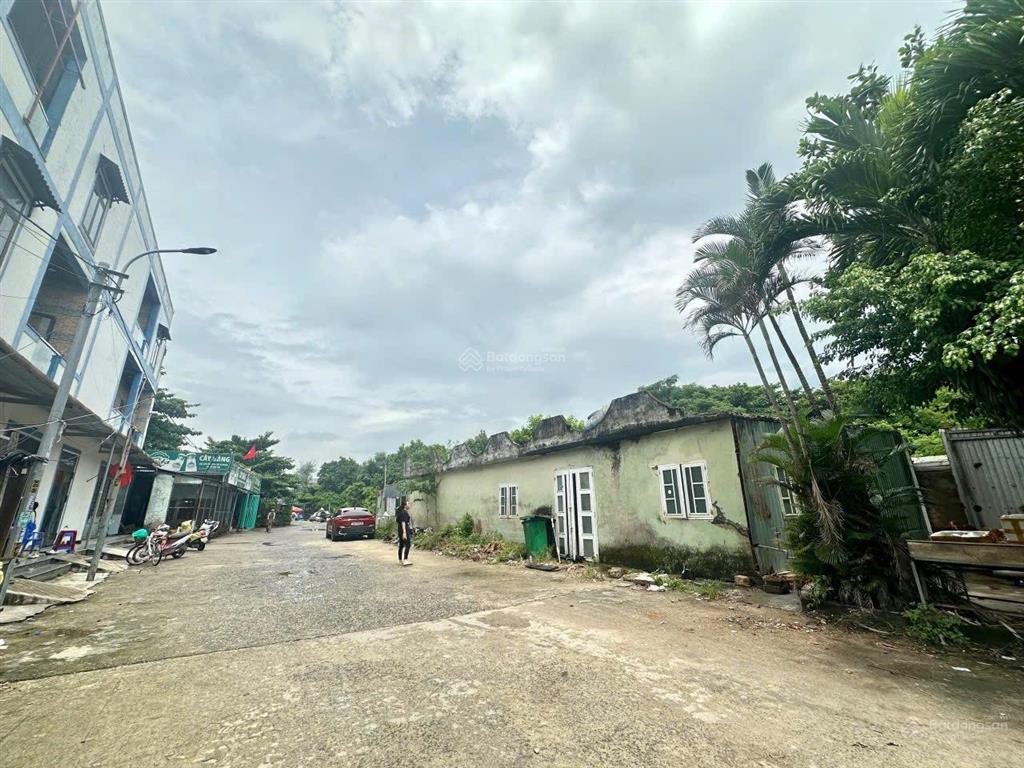 Bán lô góc đường hoàng sa, diện tích 176m ngang 26m giá 20.8 tỷ.