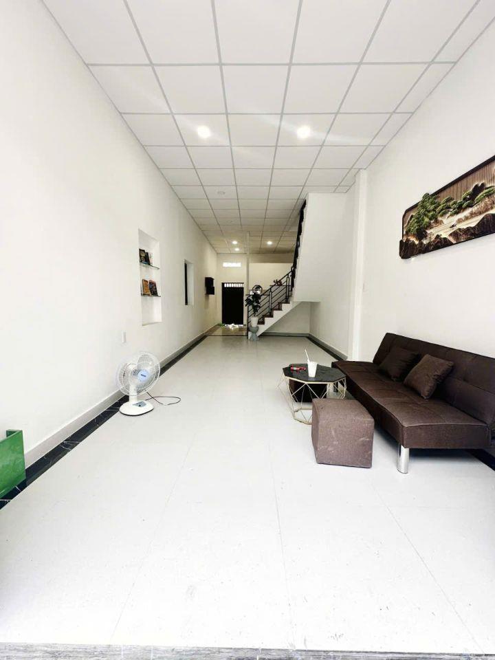 Q6 Nhà mới đẹp gần chợ Bình Tiên - Hẻm hơn 4m thông - 51m2 - 2PN 2WC -  SHR - Hướng Đông Nam - Nhỉnh 5Đ