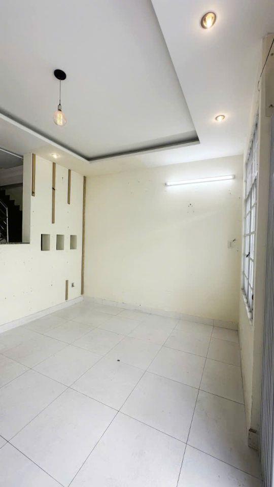 💥 NHÀ ĐẸP BÀ HOM Q.6 | Gần MT | Ngang bề thế | 2PN 2WC | Hướng Bắc | SHR | Nhỉnh 6Đ