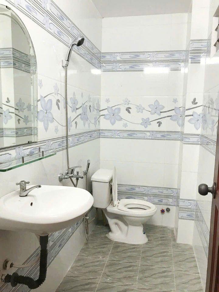 💥 Nhà 2 tầng Kinh Dương Vương Q6 - 72m2 - Đường 8m Thông - 2PN 2WC - Hướng Đông Nam - SHR - Chỉ 9 tỷ 💥