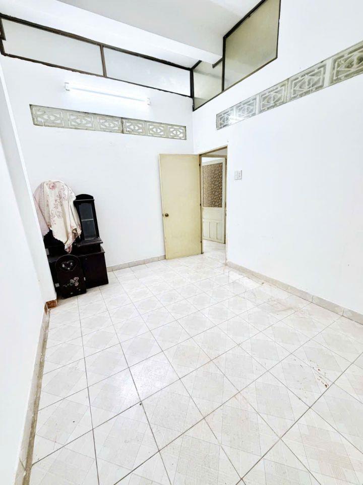 💥Gần MT Phạm Văn Chí Q6 - 34M2 - 4 TẦNG BTCT - 4PN 4WC - Sân thượng rộng - SHR - Hướng Bắc - CHỈ NHỈNH 6T TL 