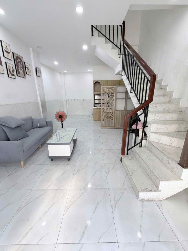 Hẻm thông Âu Dương Lân Q8 - 37m2 - 2PN 2WC - Hướng Bắc - SHR - 4.XX TL