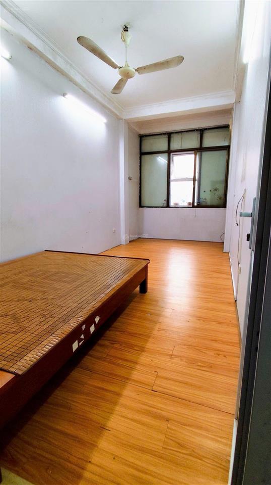 Gia đình chuyển công tác, cần bán nhà hoàng hoa thám. 48m2 3t 4 ngủ, giá hơn 8 tỷ.