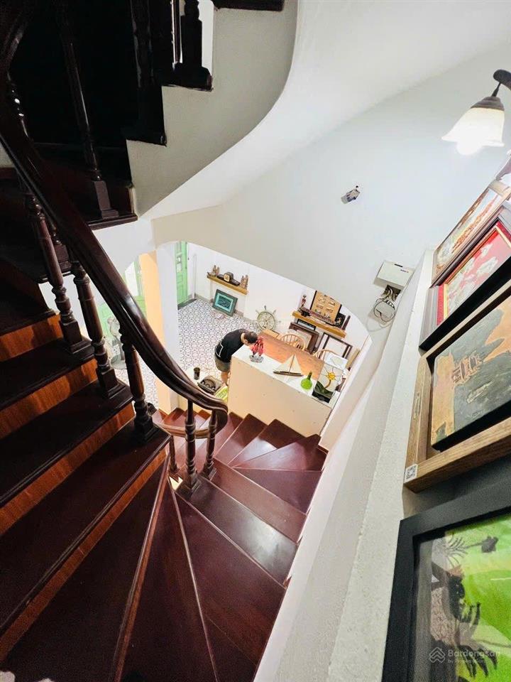 Nhà đội cấn  hơn 7 tỷ. 35m2 3t 3 ngủ, ngõ đẹp, gần ô tô!