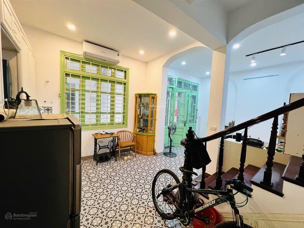 Nhà đội cấn  hơn 7 tỷ. 35m2 3t 3 ngủ, ngõ đẹp, gần ô tô!
