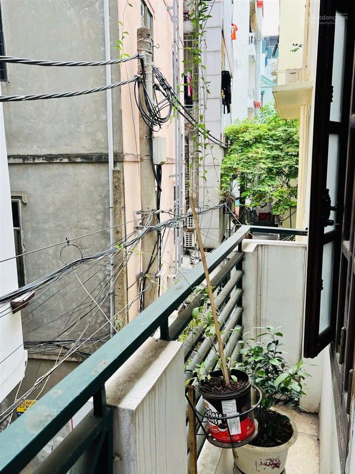 Nhà đội cấn  hơn 7 tỷ. 35m2 3t 3 ngủ, ngõ đẹp, gần ô tô!