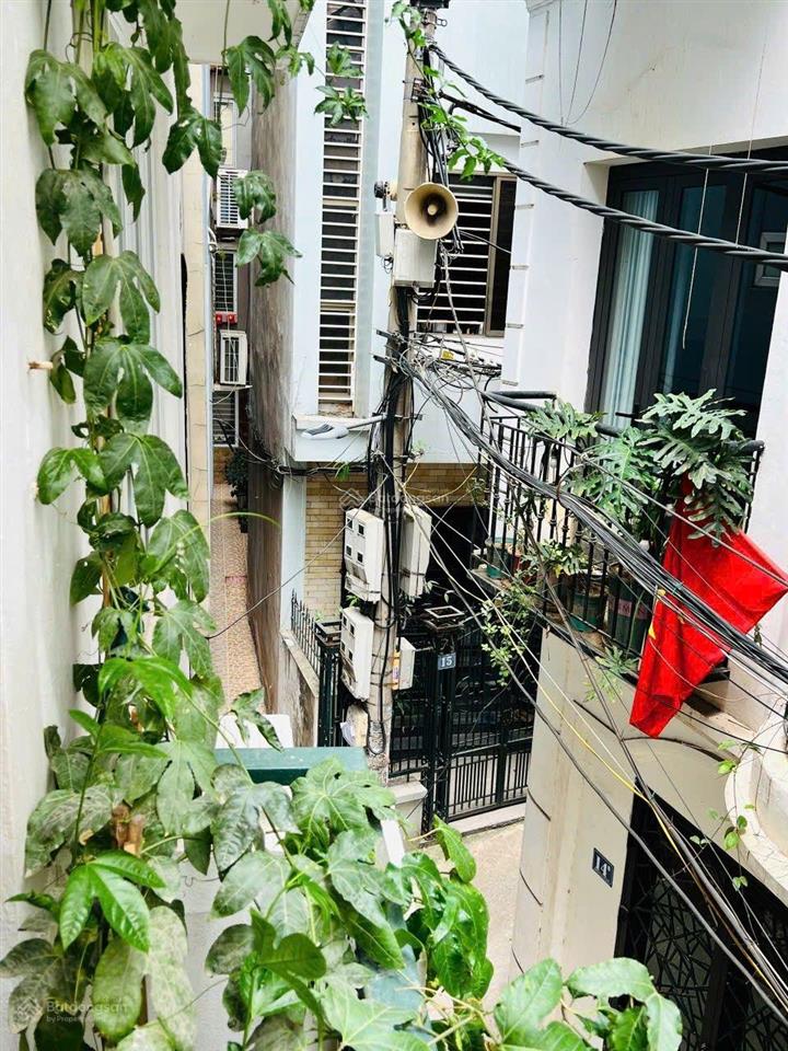 Nhà đội cấn  hơn 7 tỷ. 35m2 3t 3 ngủ, ngõ đẹp, gần ô tô!
