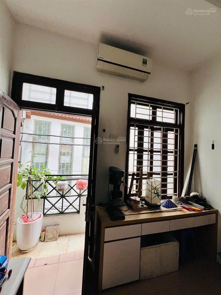 Nhà đội cấn  hơn 7 tỷ. 35m2 3t 3 ngủ, ngõ đẹp, gần ô tô!