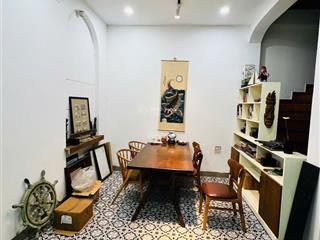 Nhà đôi cấn  hơn 7 tỷ. 35m2 3t 3 ngủ, ngõ đẹp, gần ô tô!