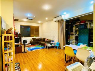 Con học kiến trúc, bưu chính viễn thông nên xem căn hộ hồ gươm plaza, 81m2, 2pn, 2wc, giá tốt.