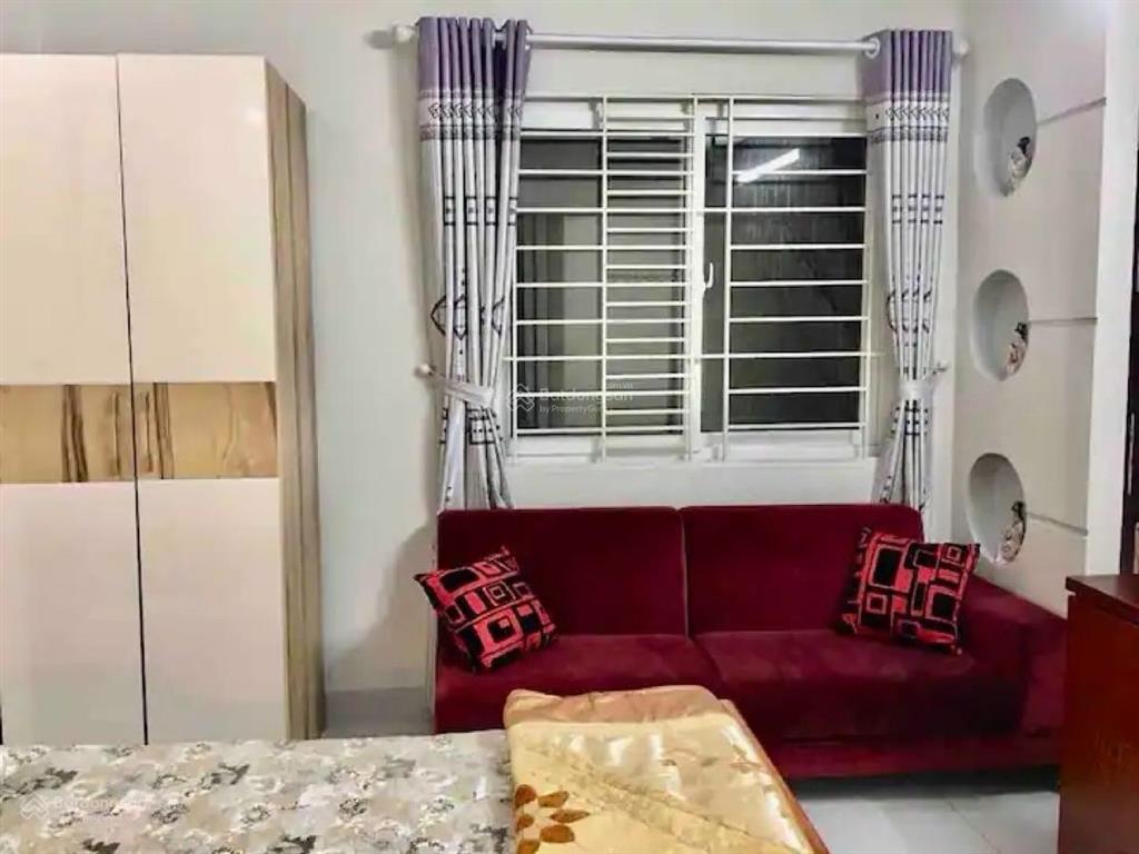 Tích sản! lô góc cầu giấy, gần phố, ngõ thoáng, giá cực kỳ thiện chí bán! 40m2 4 tầng, hơn 8 tỷ