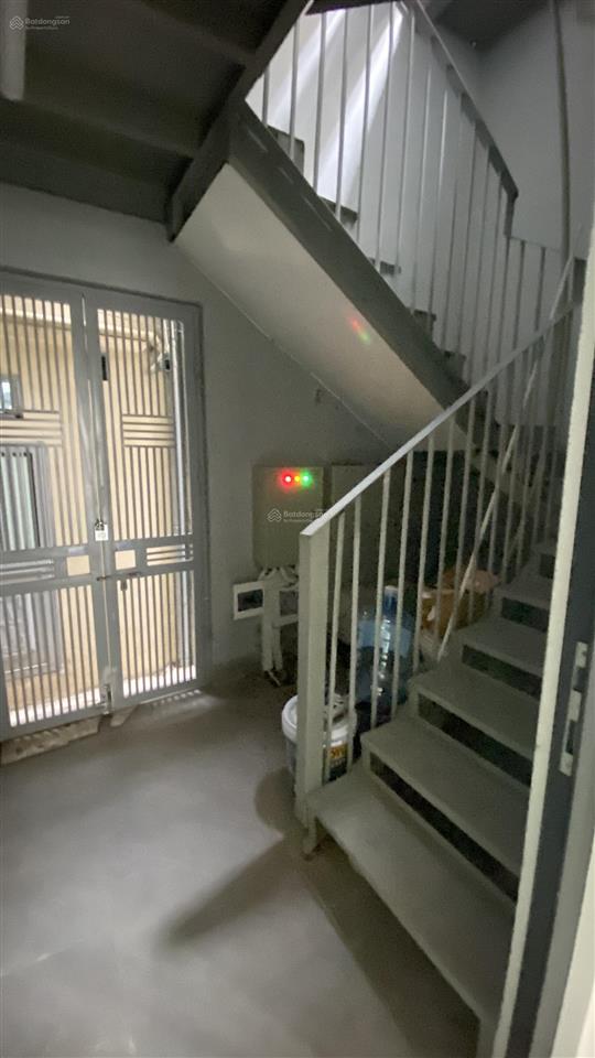 Vũ ngọc phan  đống đa  68m2  8 tầng 2 thoáng trước sau  ngõ rộng rãi  dân trí, an ninh tốt