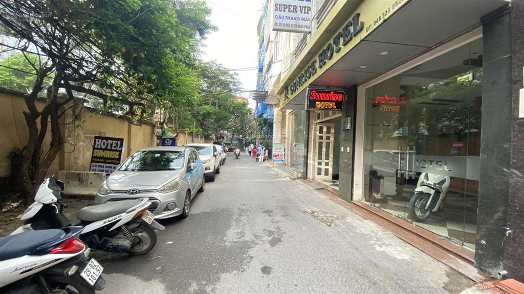 Vũ ngọc phan  đống đa  68m2  8 tầng 2 thoáng trước sau  ngõ rộng rãi  dân trí, an ninh tốt