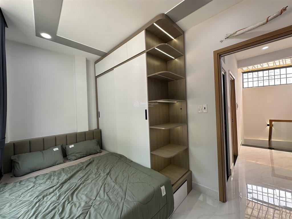 Bán nhà 3 tầng. cạnh đại học tôn đức thắng. sát quận 1. shr. gấp bán 5 tỷ 9