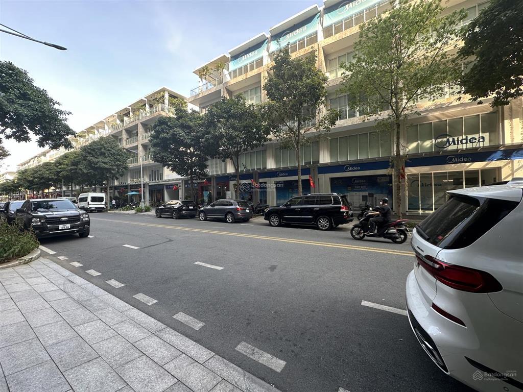 120m2. pk. bếp. 3pn. ngay khu đô thị sala thủ thiêm. gấp bán 23 tỷ rưỡi.