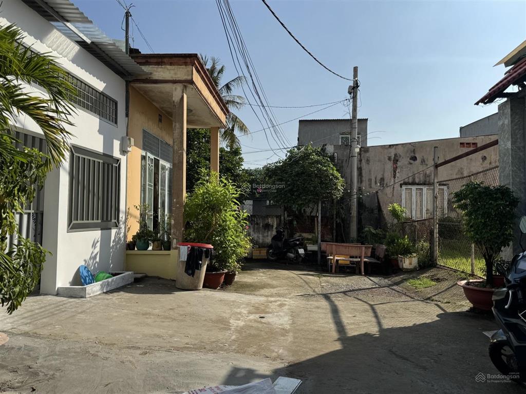 Bán nhà gần vạn phúc city 82m2. ngay cầu ông dầu. shr. giá 4 tỷ 950 triệu
