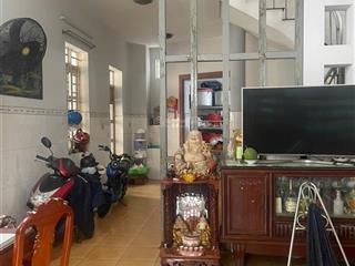 110m2. ngang 6m. nhà 3 tầng. ngay chợ thủ đức. shr. gấp bán 5 tỷ tư.
