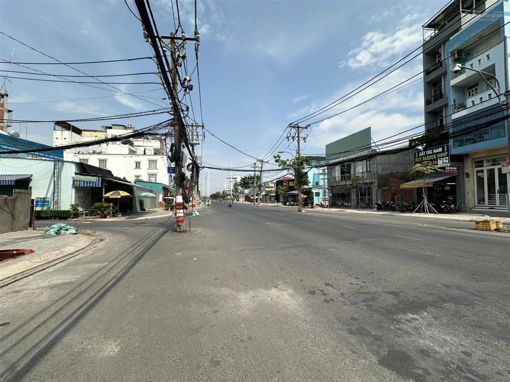 700m2. mặt tiền đường. trung tâm thạnh mỹ lợi. q2. dòng tiền 35tr/ tháng. shr. gấp bán 52tr/m2