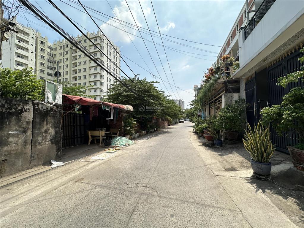 700m2. mặt tiền đường. trung tâm thạnh mỹ lợi. q2. dòng tiền 35tr/ tháng. shr. gấp bán 52tr/m2