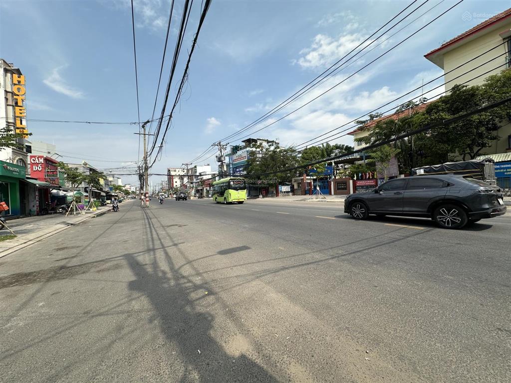 700m2. mặt tiền đường. trung tâm thạnh mỹ lợi. q2. dòng tiền 35tr/ tháng. shr. gấp bán 52tr/m2