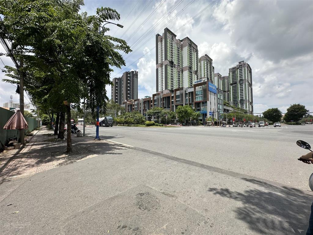 123m2. 5*25. 2 tầng. nhà mặt tiền trịnh khắc lập. dòng tiền 16tr/ tháng. shr. gấp bán 11 tỷ tám