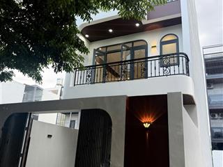 Bán nhà 3.5 tầng mỹ gia nha trang gói 5 100m2 mới đẹp với giá 9 tỷ