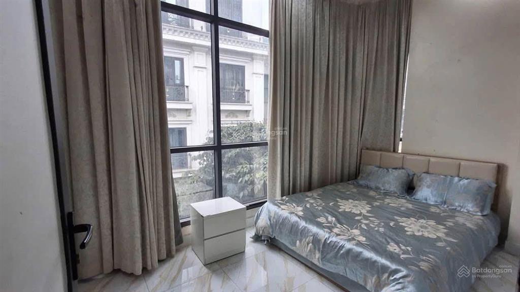 Cho thuê nhà nguyên căn ở mặt đường 84 yên phụ