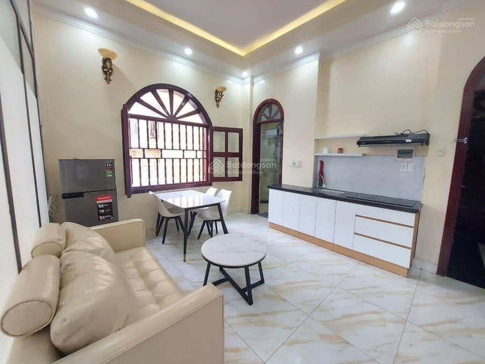 Cho thuê nhà nguyên căn ở mặt đường 84 yên phụ