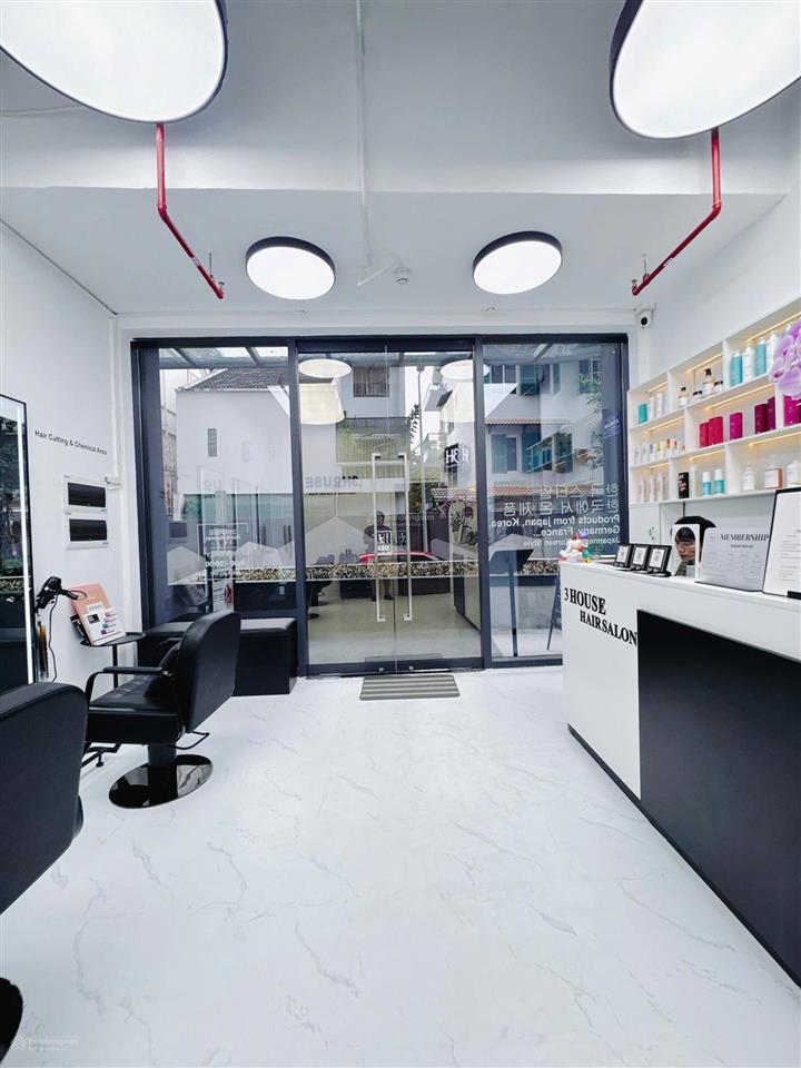Bán lỗ shophouse lumiere riverside thảo điền giá 26 tỷ sẵn hđ thuê 50 triệu/tháng.