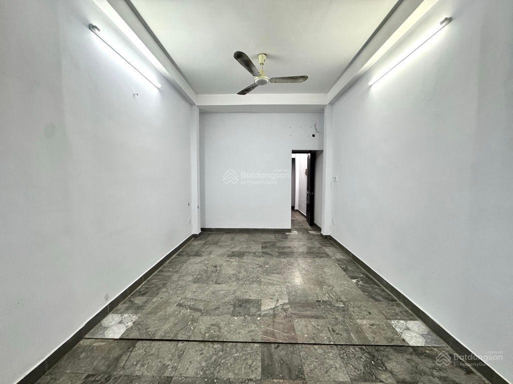 Mặt tiền kinh doanh nguyễn phi khanh  gần cầu hoàng hoa thám  sổ riêng đang cho thuê ~400t.r/năm