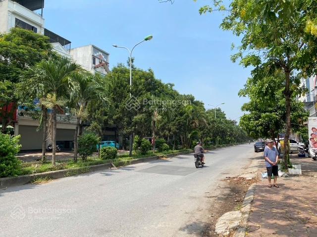 Bán gấp nhà mặt tiền đường trịnh văn bô, khu vân canh