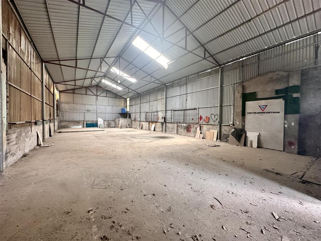 Mặt phố vân trì  mặt tiền rộng  thửa vuông đẹp  cho thuê showroom  mua giữ tiền đẹp luôn