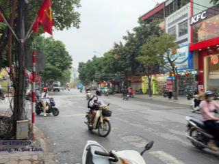 Mặt phố  tầm tiền nhỏ hiếm  khu vực sầm uất  vỉa hè rộng  kinh doanh đỉnh  đầu tư giữ tiền