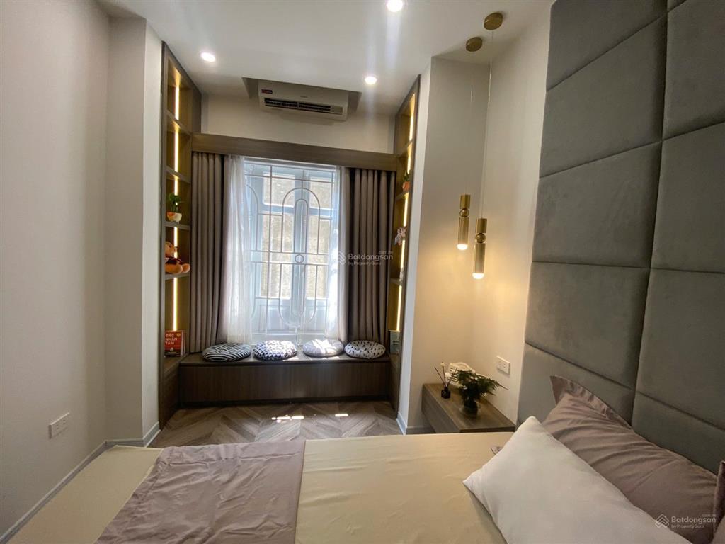 Nhà mới đẹp  lô góc thoáng sáng  gần hồ tây  5 tầng đủ công năng  7.7 tỷ