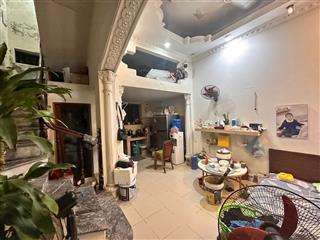 Nhà 3 tầng cũ  quy hoạch ổn định  gần oto  giá hợp lý