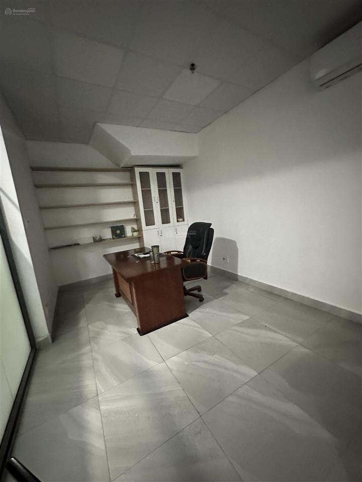 Cho thuê mặt bằng làm vp đại diện, tòa nhà lớn chuyên nghiệp, tốt, đủ tiện ích quanh tòa nhà