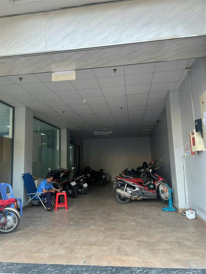 Cho thuê mặt bằng làm vp đại diện, tòa nhà lớn chuyên nghiệp, tốt, đủ tiện ích quanh tòa nhà