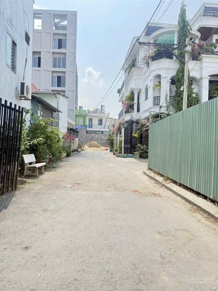 Chính chủ gửi  nhà hẻm oto q2  chỉ 5 tỷ 2  diện tích 72,8m2