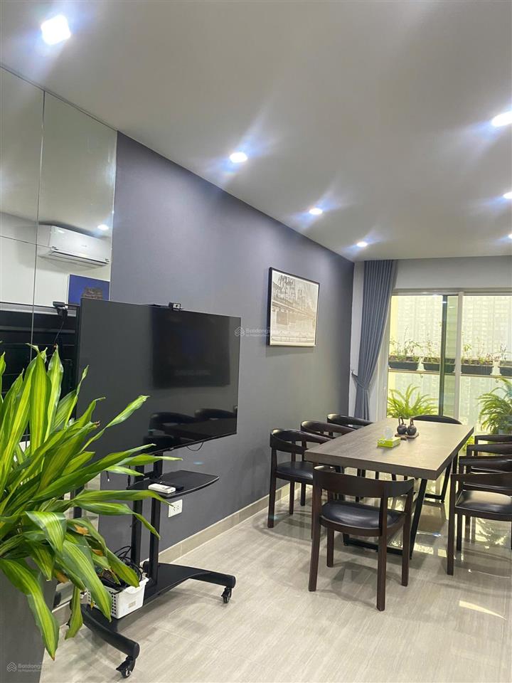 Căn hộ cao cấp, đầy đủ tiện nghi