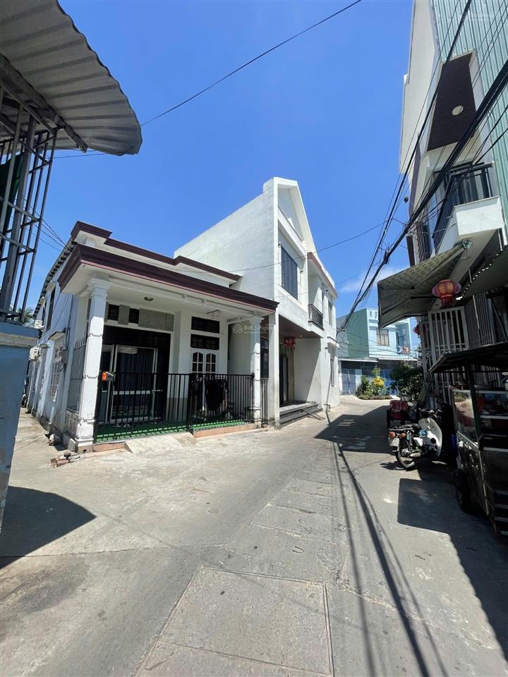 Chính chủ bán gấp nhà riêng kiệt ô tô tại k16 tôn đức thắng, 1,8 tỷ, 122,1m2