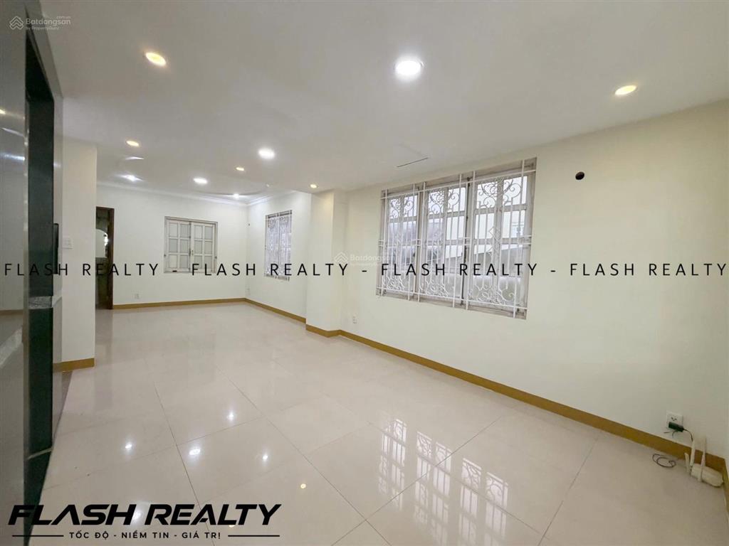 Cho thuê mặt bằng gần chợ bà chiểu, phan bội châu, bình thạnh trệt  lửng dtsd 100m2 giá 26tr/tháng
