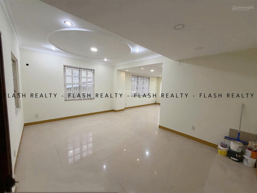 Cho thuê mặt bằng gần chợ bà chiểu, phan bội châu, bình thạnh trệt  lửng dtsd 100m2 giá 26tr/tháng