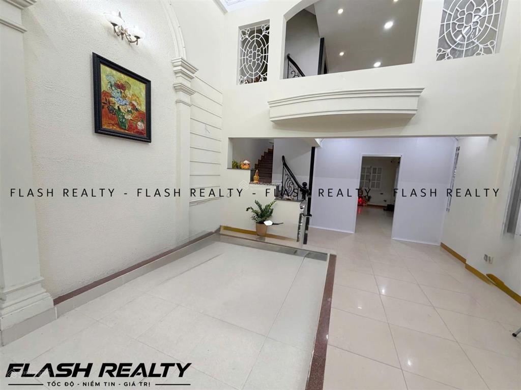 Cho thuê mặt bằng gần chợ bà chiểu, phan bội châu, bình thạnh trệt  lửng dtsd 100m2 giá 26tr/tháng